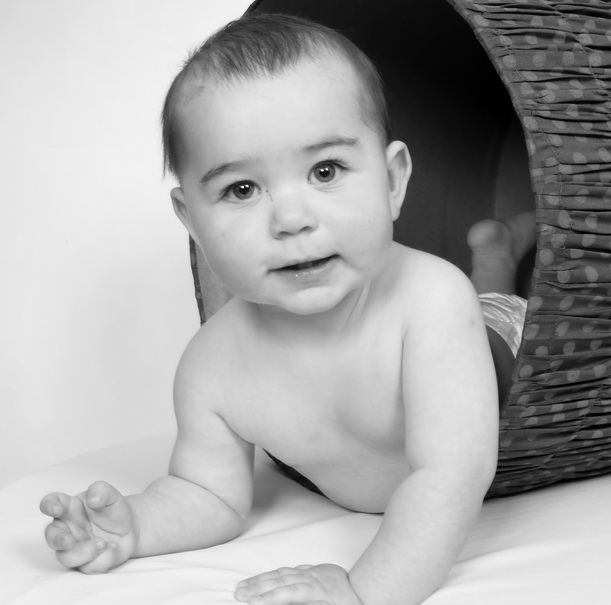 http://www.charliebradyphotography.ie/2012/10/studio-11/